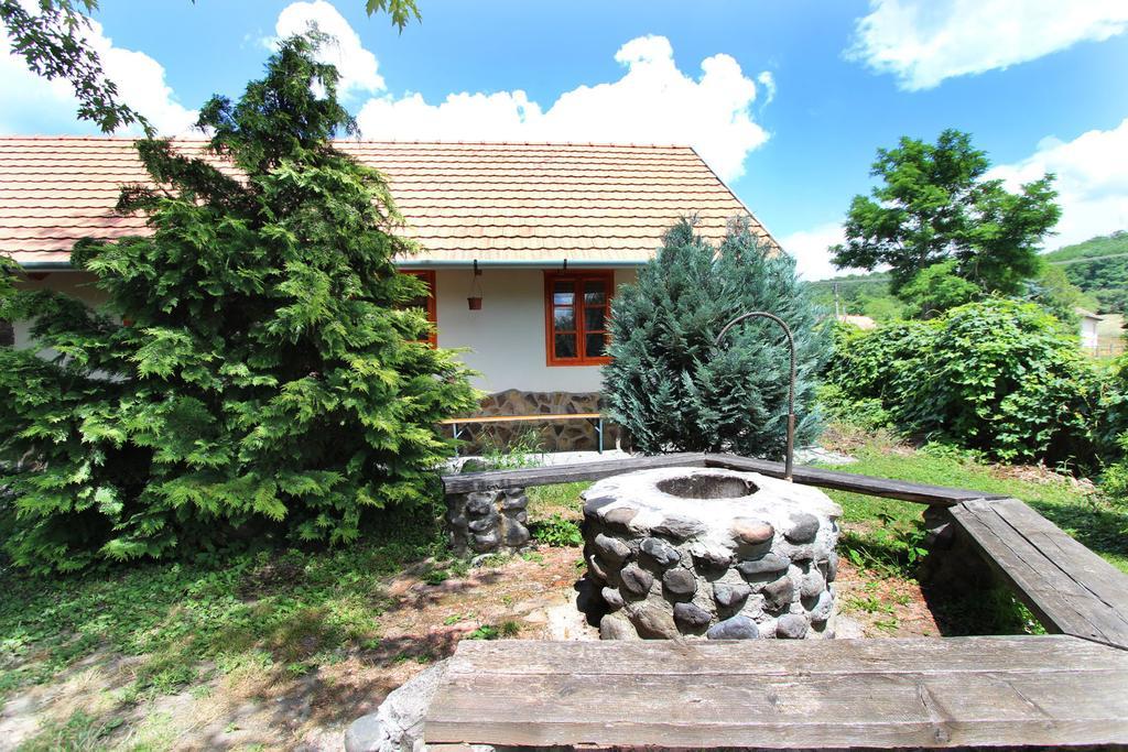 Guest house Cserhat